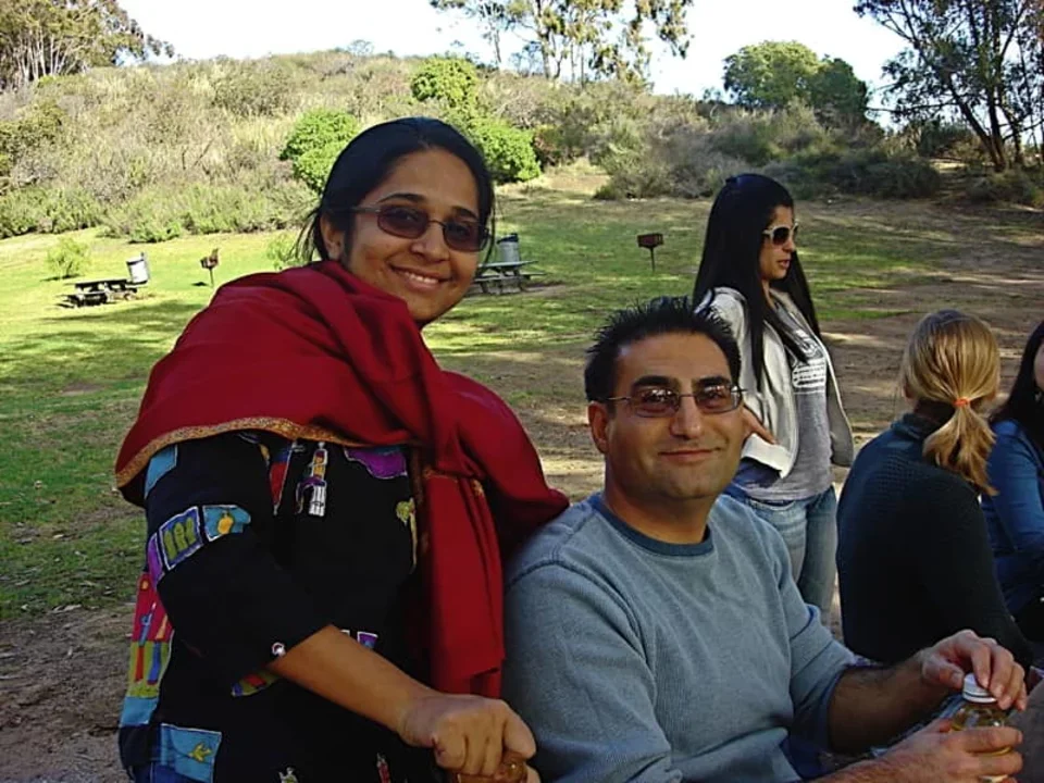 Bitan Lab members enjoy a day at the park. 