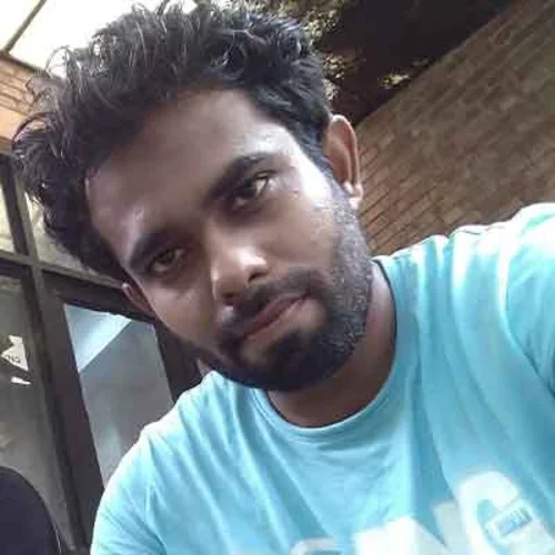 Headshot photo of Ibrar Siddique