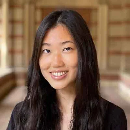 Headshot photo of Joanna Zhao