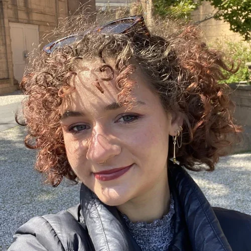 Headshot photo of Marie Khijniak