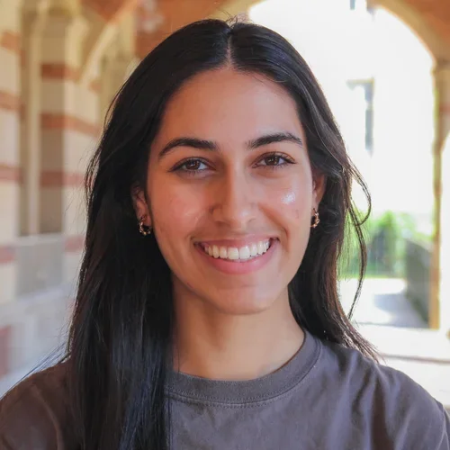 Headshot of Jaya Bhalla