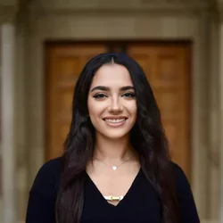 Kimia Mohseni